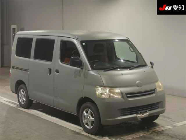 TOYOTA TOWN ACE VAN 2011