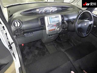 DAIHATSU TANTO 2008