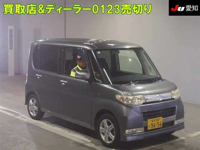 DAIHATSU TANTO 2009