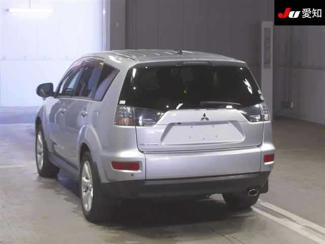 MITSUBISHI OUTLANDER 2010