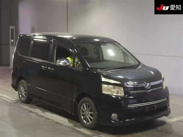 TOYOTA VOXY 2008