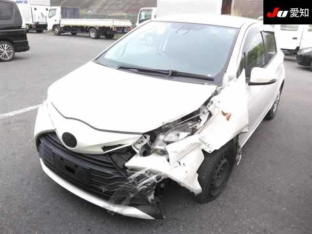 TOYOTA VITZ 2017