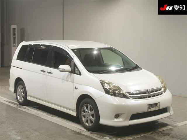 TOYOTA ISIS 2010