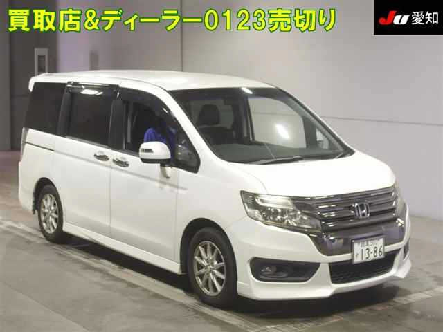 HONDA STEP WAGON 2013