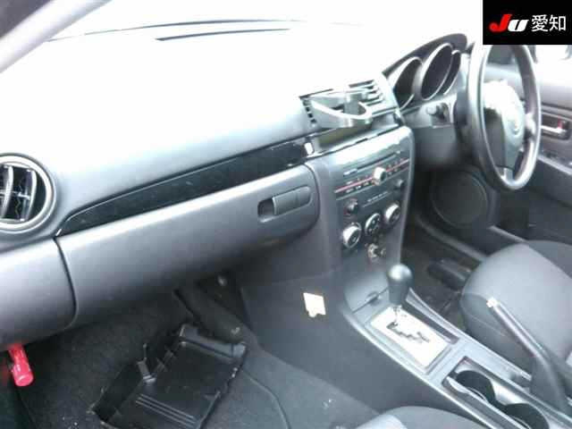 MAZDA AXELA 2009