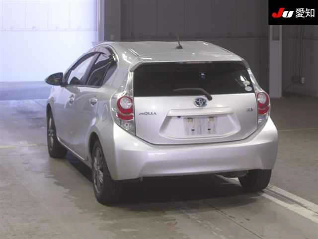 TOYOTA AQUA 2014