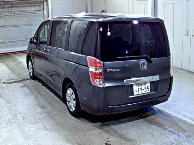 HONDA STEP WAGON 2012