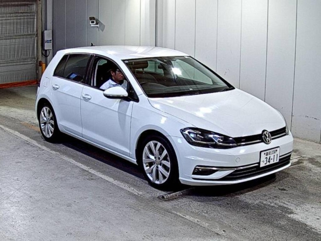 VOLKSWAGEN GOLF 2017