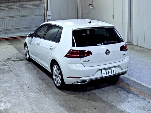 VOLKSWAGEN GOLF 2017