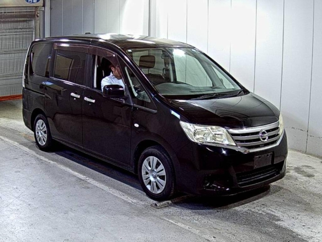 NISSAN SERENA 2011
