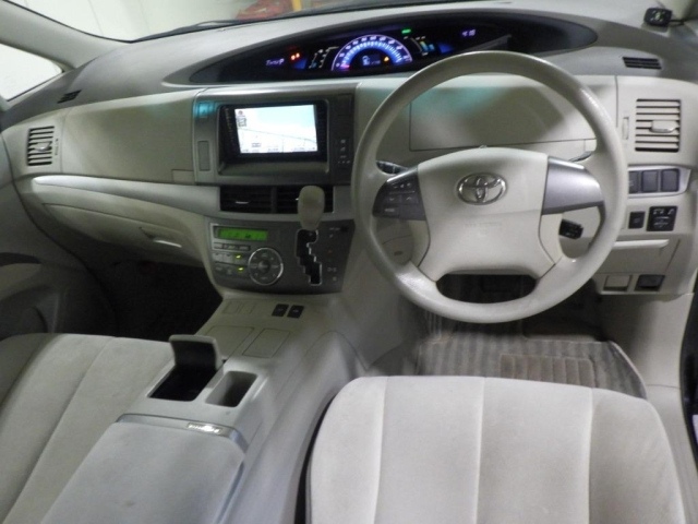 TOYOTA ESTIMA HYBRID 2010