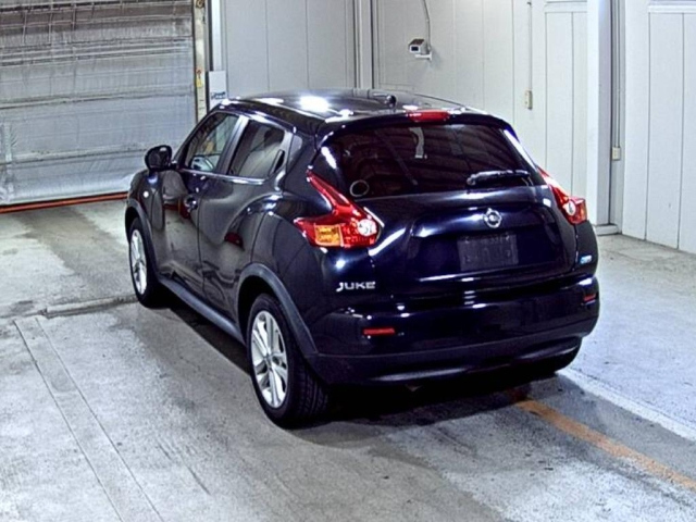 NISSAN JUKE 2011