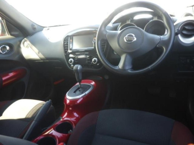 NISSAN JUKE 2012