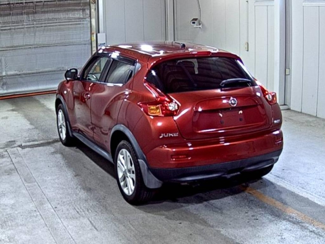 NISSAN JUKE 2012
