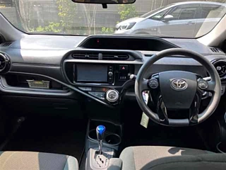 TOYOTA AQUA 2016