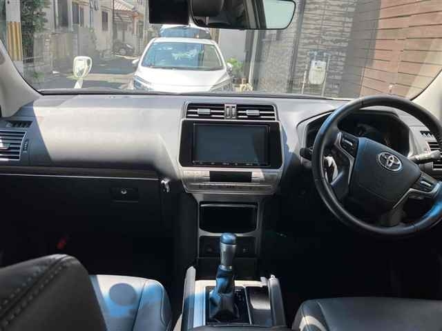 TOYOTA LAND CRUISER PRADO 2022