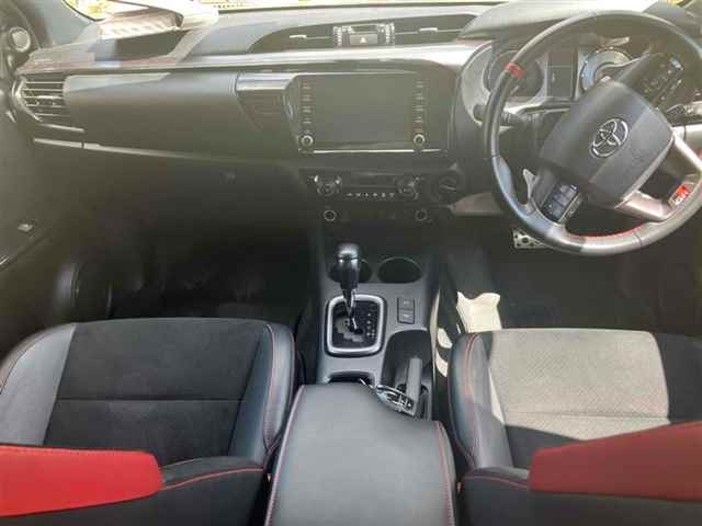 TOYOTA HILUX 2022