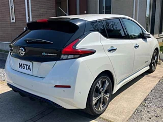 NISSAN LEAF 2017