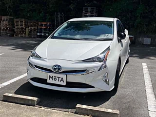 TOYOTA PRIUS 2016