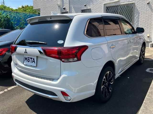 MITSUBISHI OUTLANDER PHEV 2018