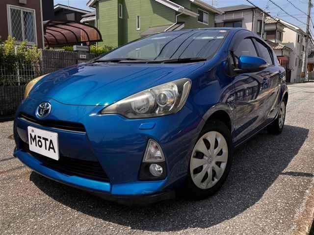 TOYOTA AQUA 2013