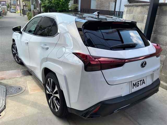 LEXUS UX 2023