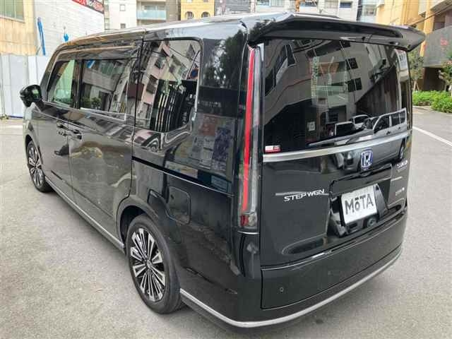 HONDA STEP WAGON 2024