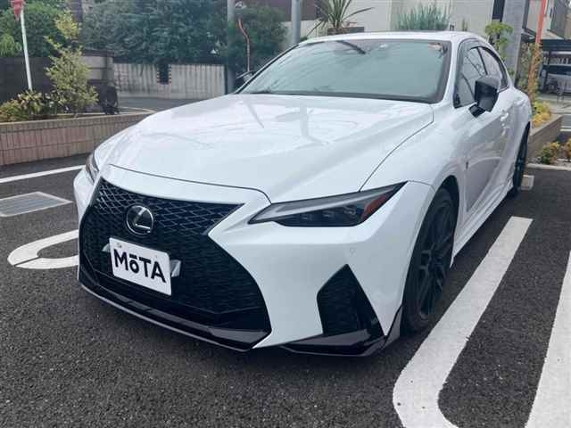 LEXUS IS 2022