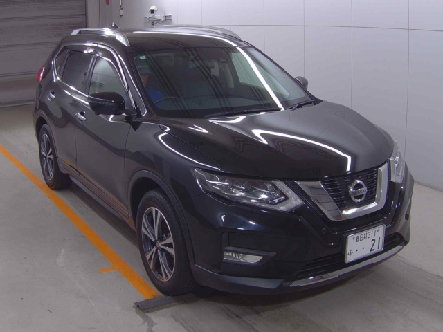 NISSAN X-TRAIL 2018