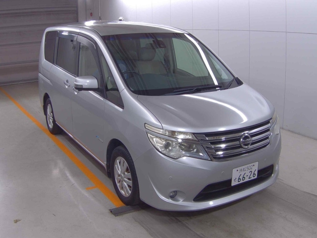 NISSAN SERENA 2014