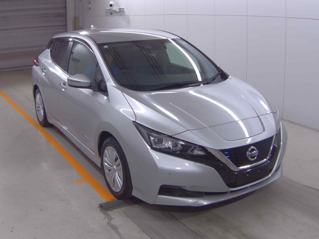 NISSAN LEAF 2020