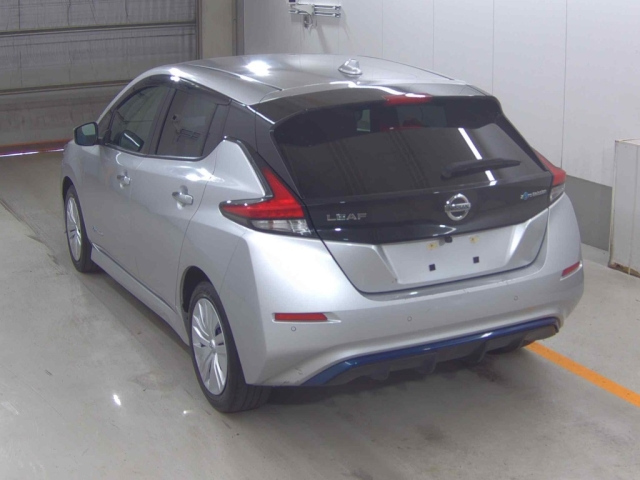 NISSAN LEAF 2020