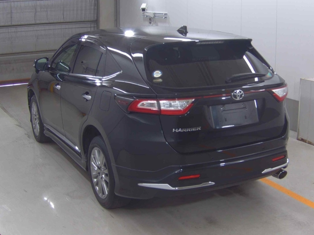 TOYOTA HARRIER 2019