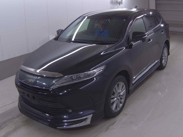 TOYOTA HARRIER 2019