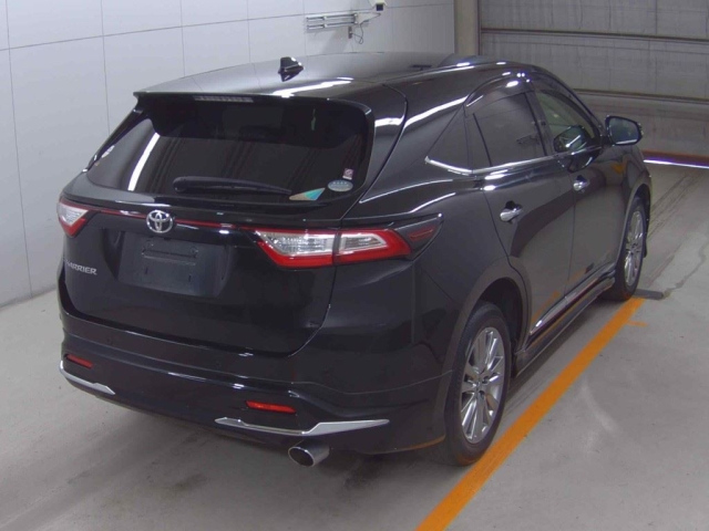 TOYOTA HARRIER 2019