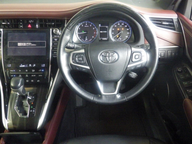 TOYOTA HARRIER 2019