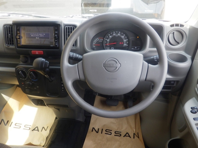 NISSAN CLIPPER VAN 2024