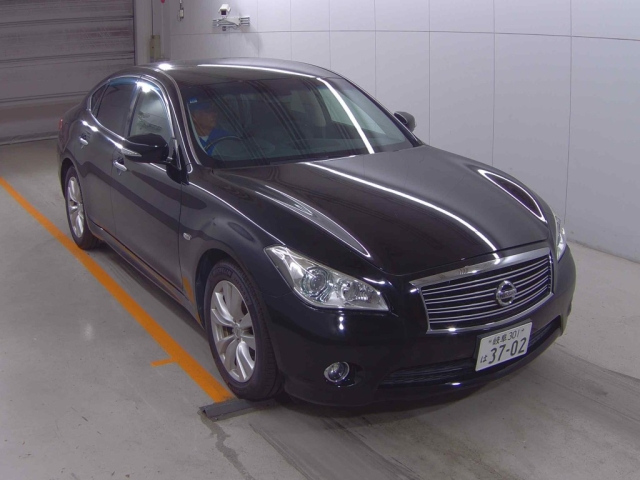 NISSAN FUGA 2009