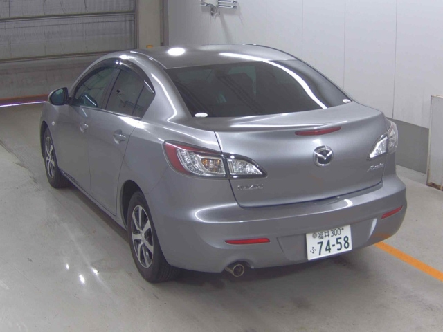 MAZDA AXELA 2011