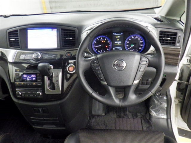 NISSAN ELGRAND 2014