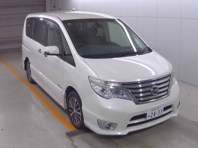 NISSAN SERENA 2015