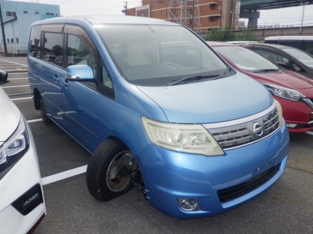 NISSAN SERENA 2008