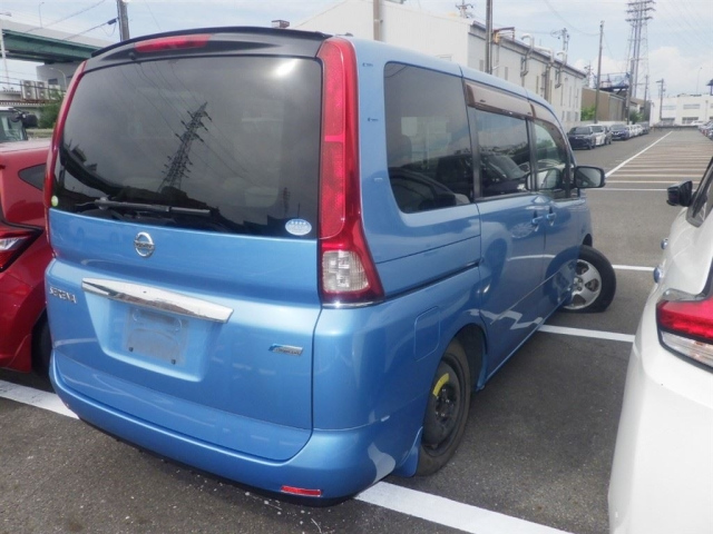 NISSAN SERENA 2008