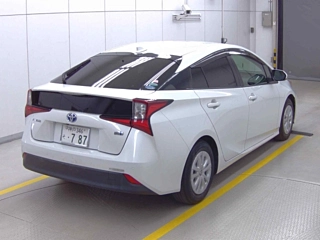 TOYOTA PRIUS 2021