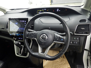 NISSAN SERENA 2017