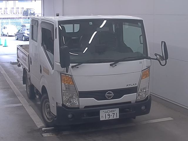 NISSAN ATLAS 2009