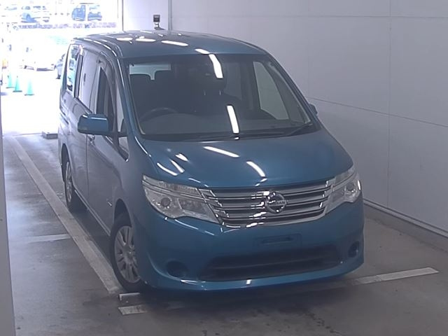 NISSAN SERENA 2015