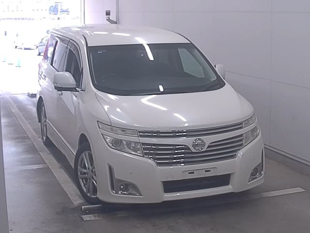 NISSAN ELGRAND 2010