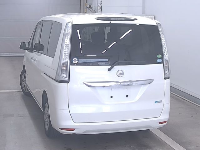 NISSAN SERENA 2015