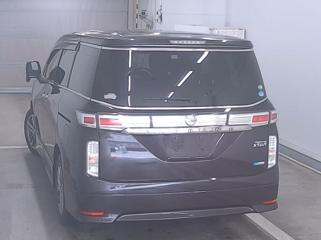 NISSAN ELGRAND 2013